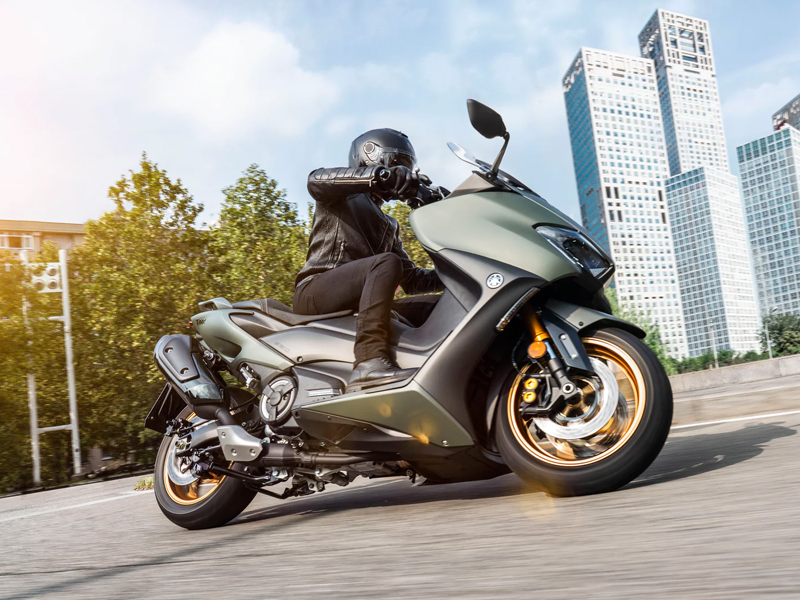 Yamaha tmax 560